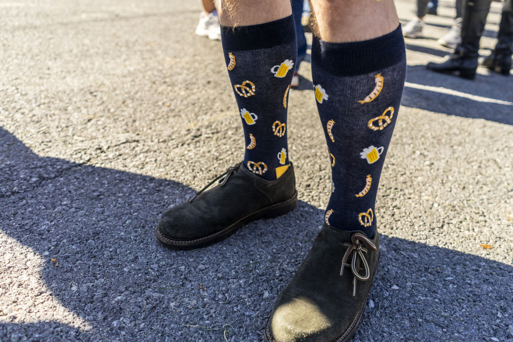 Drink, music flow at Oktoberfest